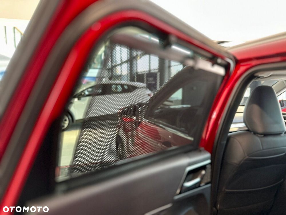 Mitsubishi Outlander - 11