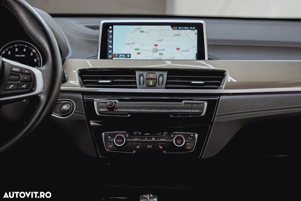 BMW X1 xDrive25e Sport Line - 30