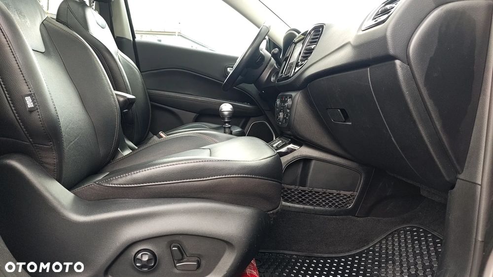 Jeep Compass 1.4 MultiAir Limited - 34