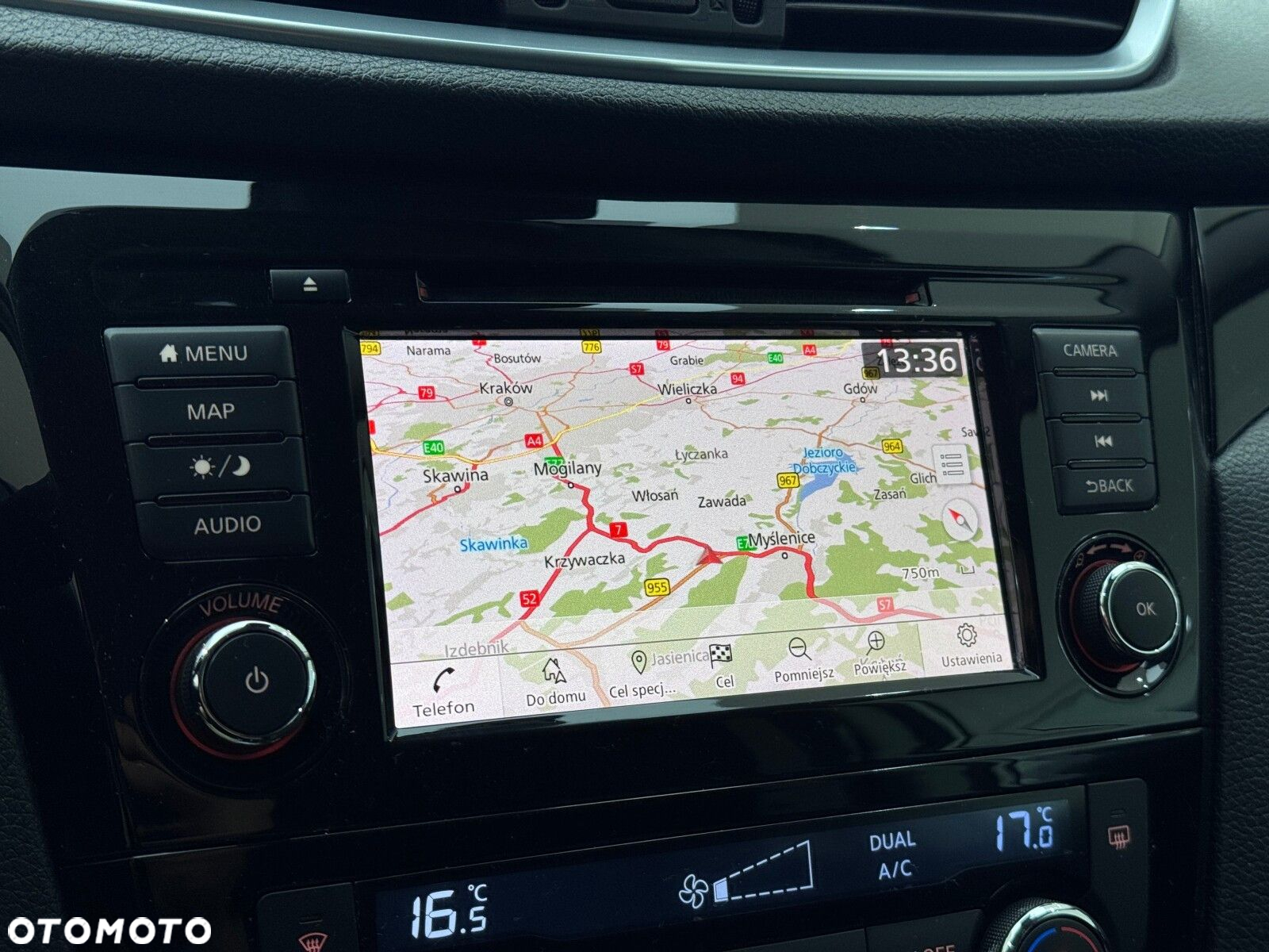 Nissan Qashqai 1.3 DIG-T N-Connecta - 32