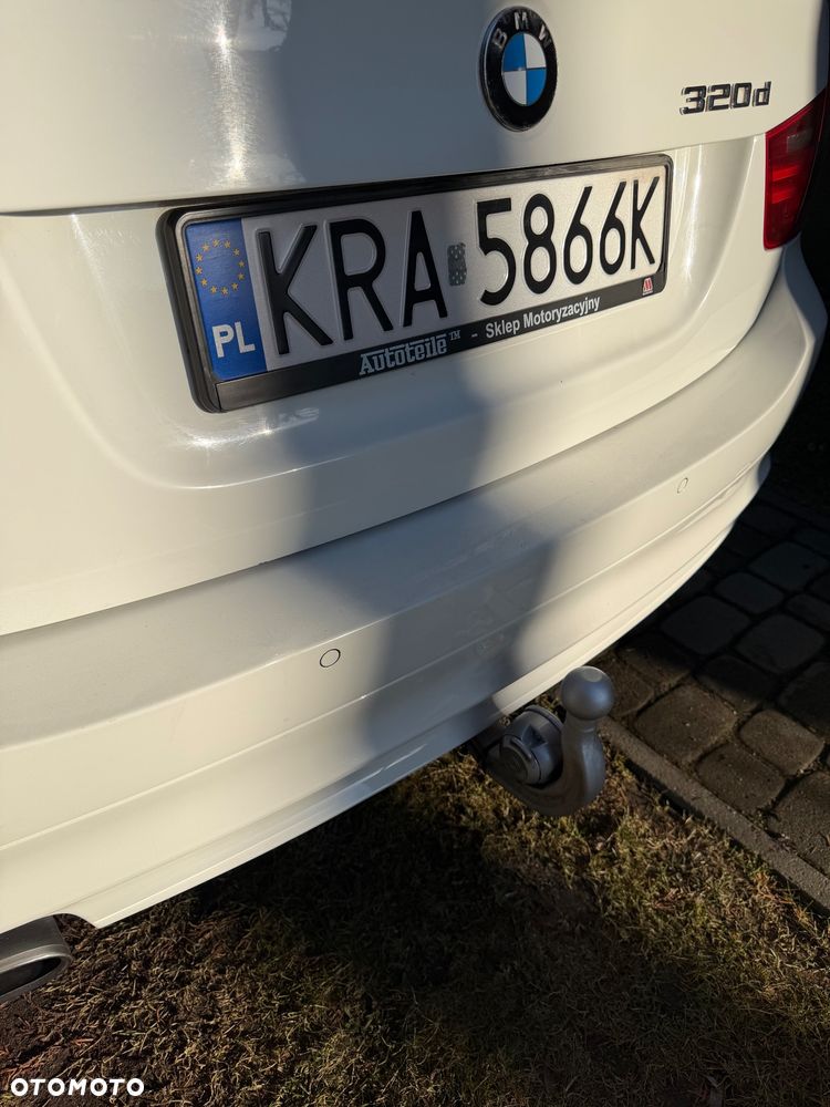 BMW Seria 3 320d - 22