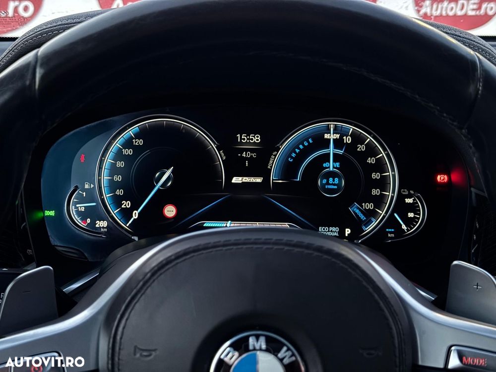 BMW Seria 7 740e iPerformance - 27