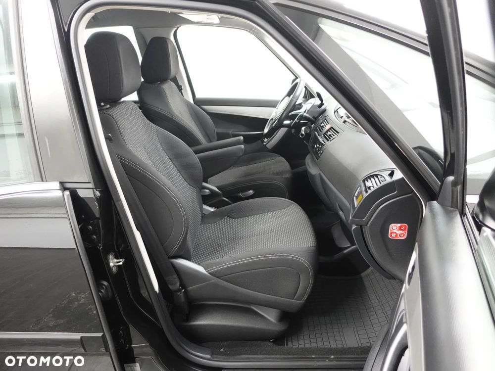 Citroën C4 Picasso - 24