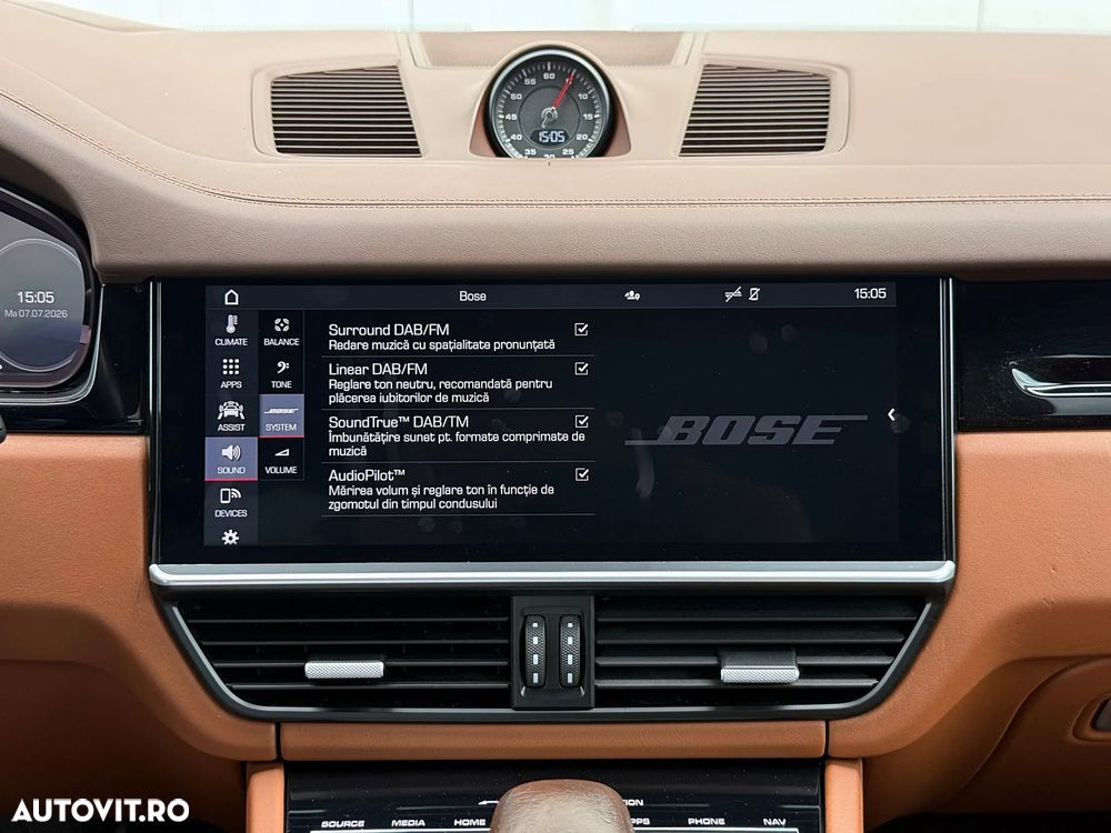 Porsche Cayenne Standard - 30