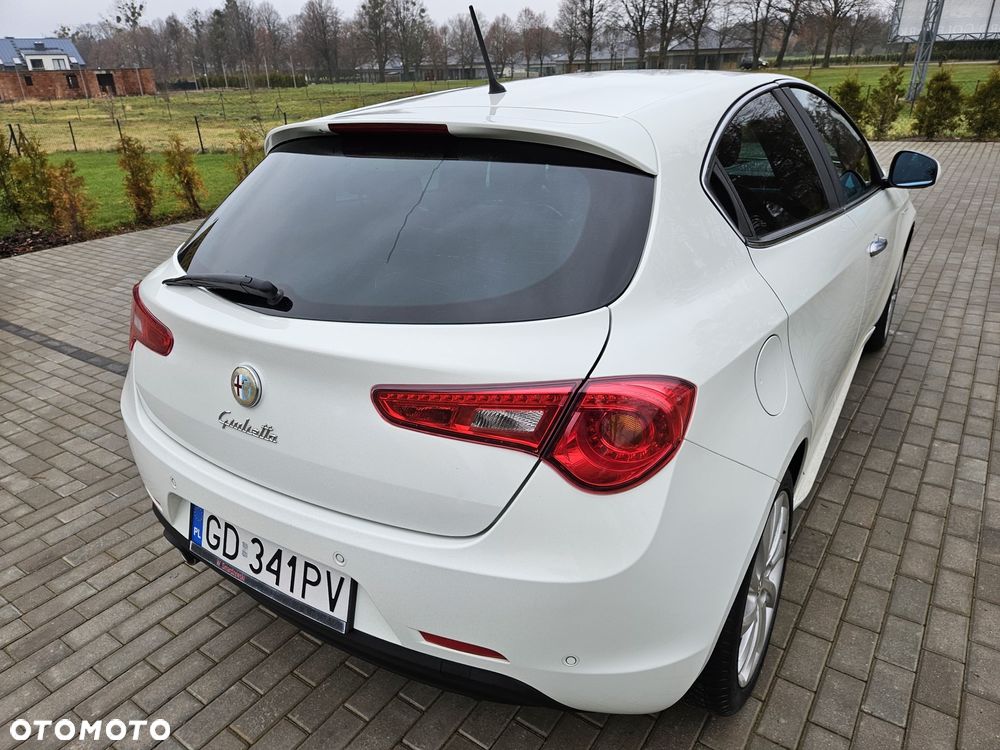 Alfa Romeo Giulietta 1.6 JTDM 16V Veloce - 7