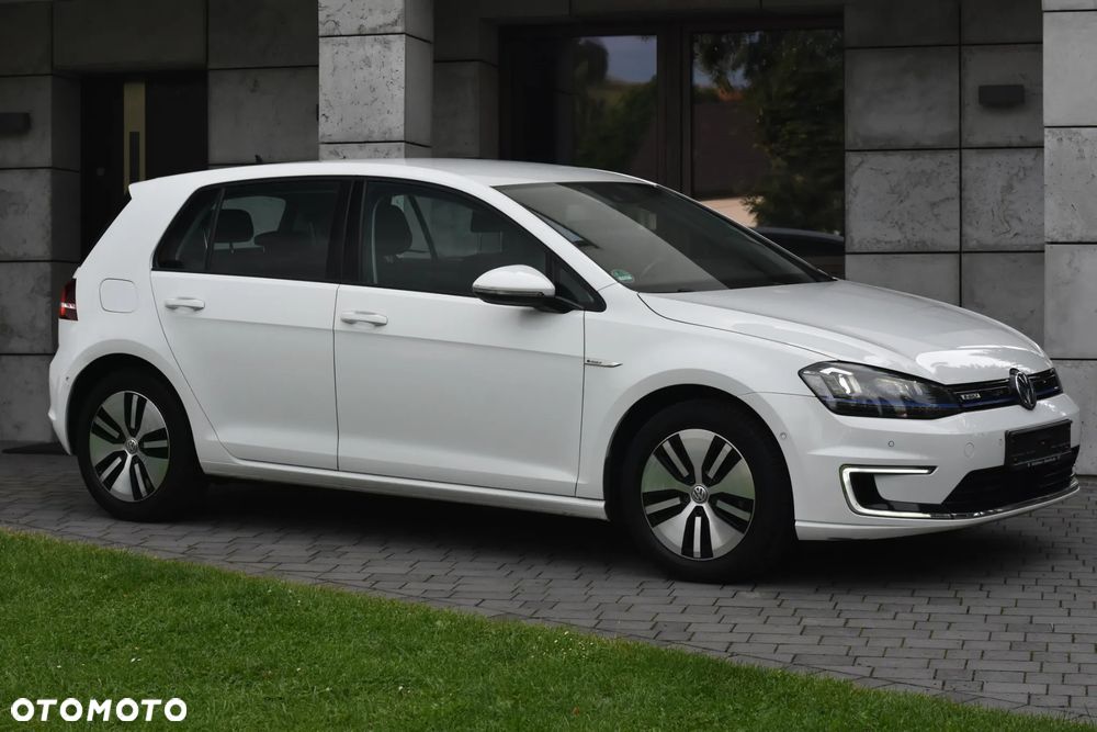 Volkswagen Golf - 20
