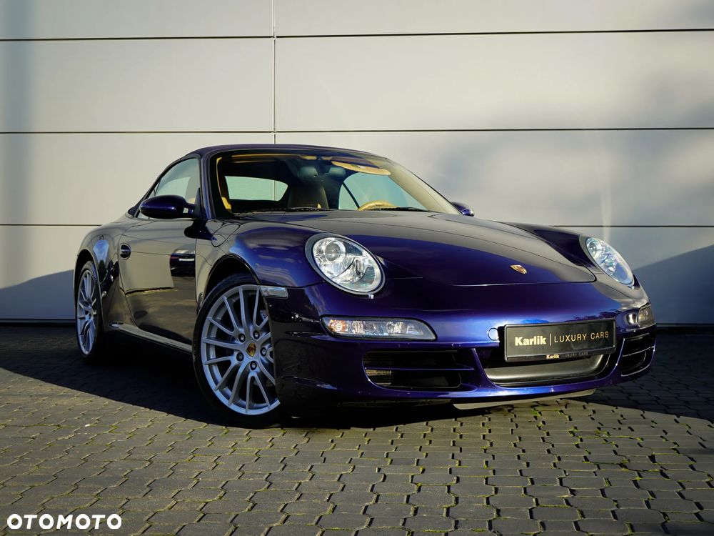 Porsche 911 Carrera Cabrio - 1