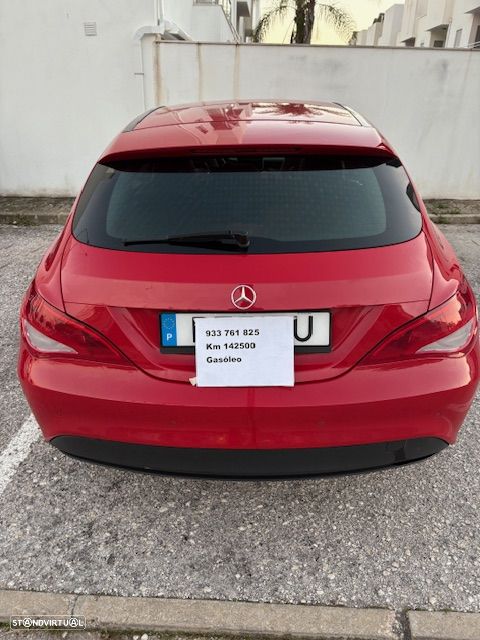 Mercedes-Benz CLA 180 d Shooting Brake - 3
