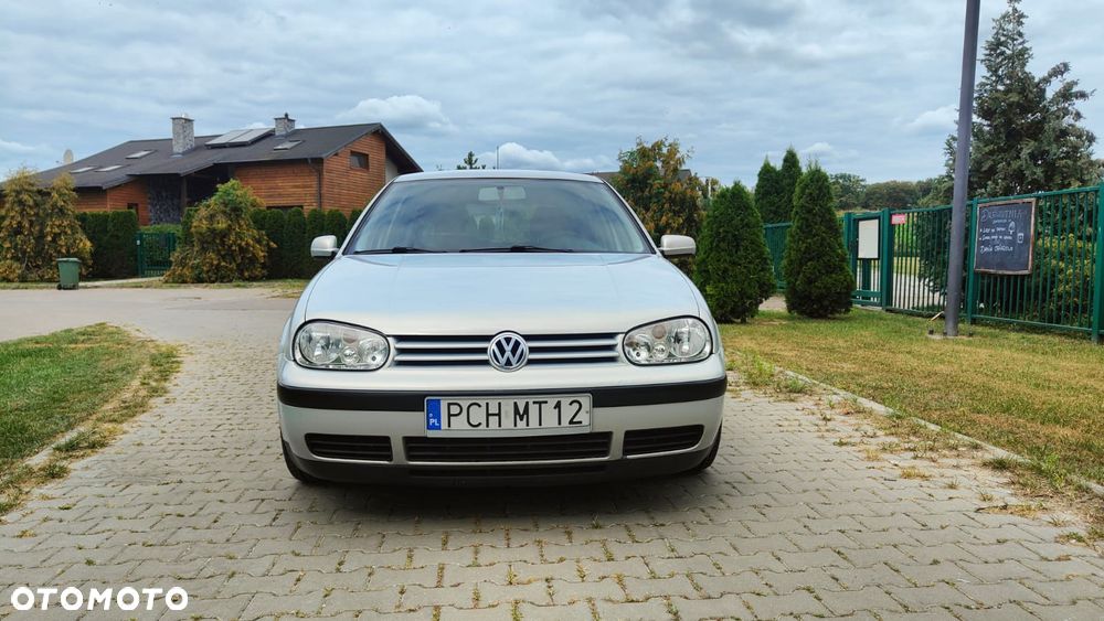 Volkswagen Golf - 14