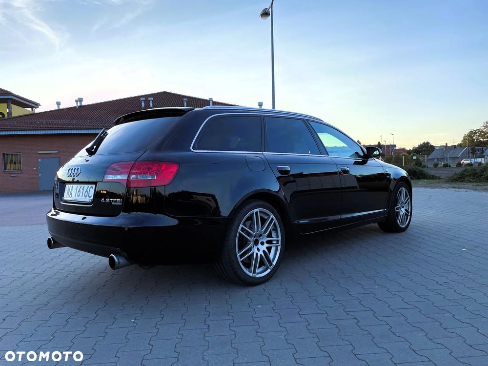 Audi A6 Avant 4.2 FSI Quattro Tiptronic - 11