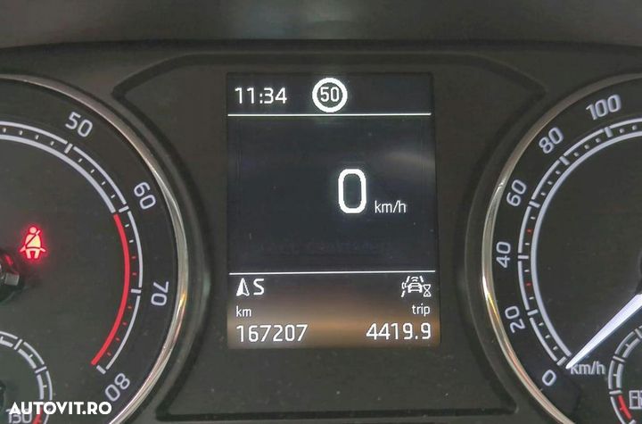 Skoda Fabia 1.0 TSI Clever - 8