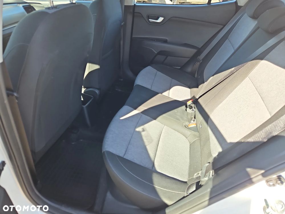 Kia Stonic 1.0 T-GDI M - 16