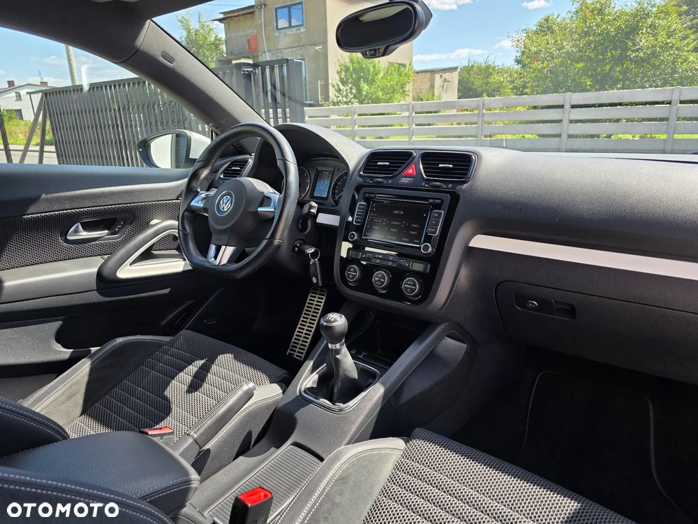 Volkswagen Scirocco 2.0 TSI - 9