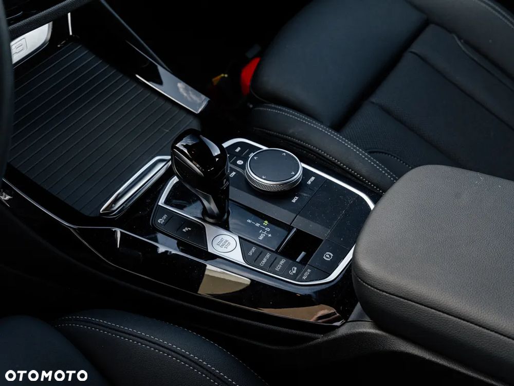 BMW X3 xDrive20d - 9