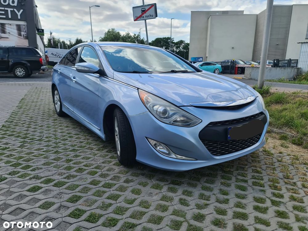 Hyundai Sonata - 3