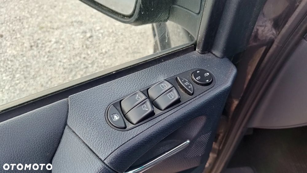 Mercedes-Benz Viano - 7