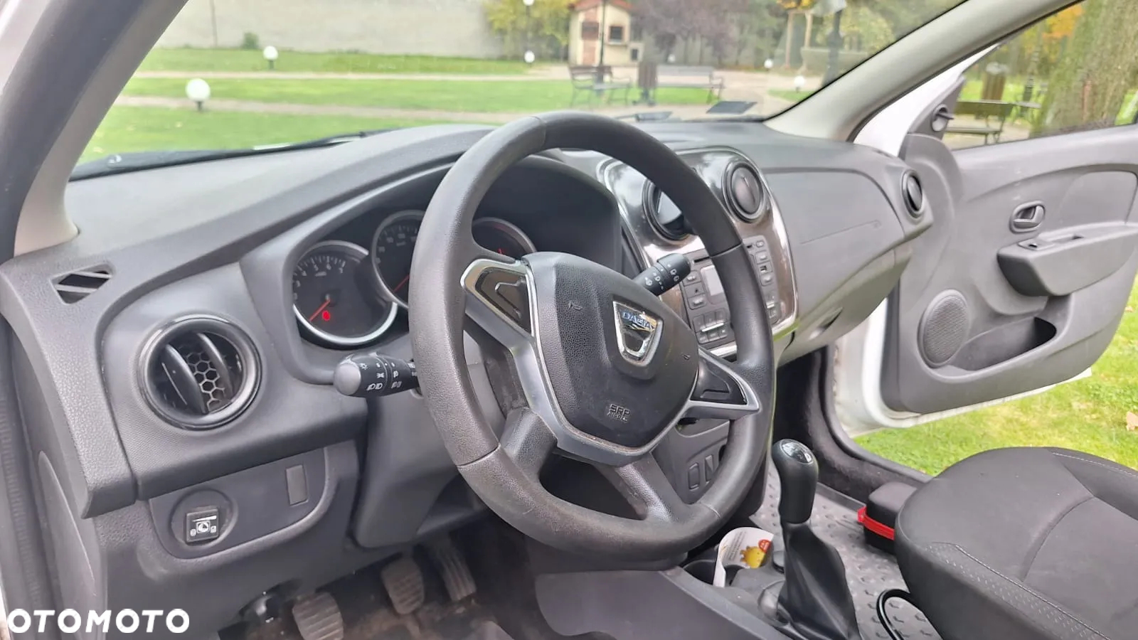 Dacia Logan MCV 1.2 16V Access EU6 - 5