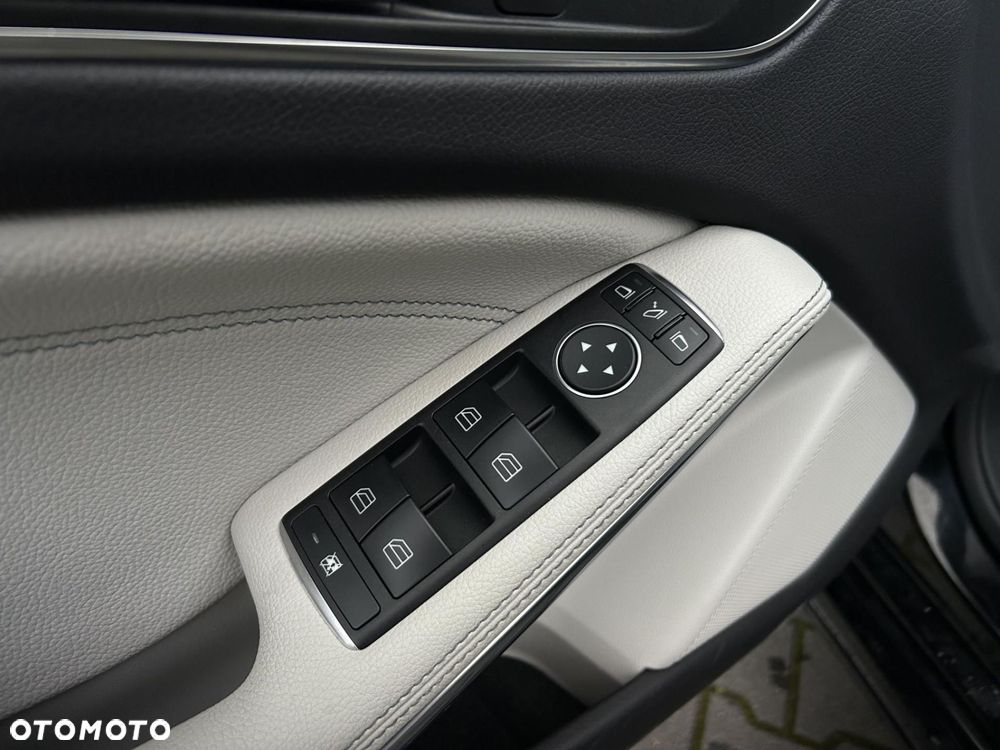 Mercedes-Benz Klasa A 180 7G-DCT - 12