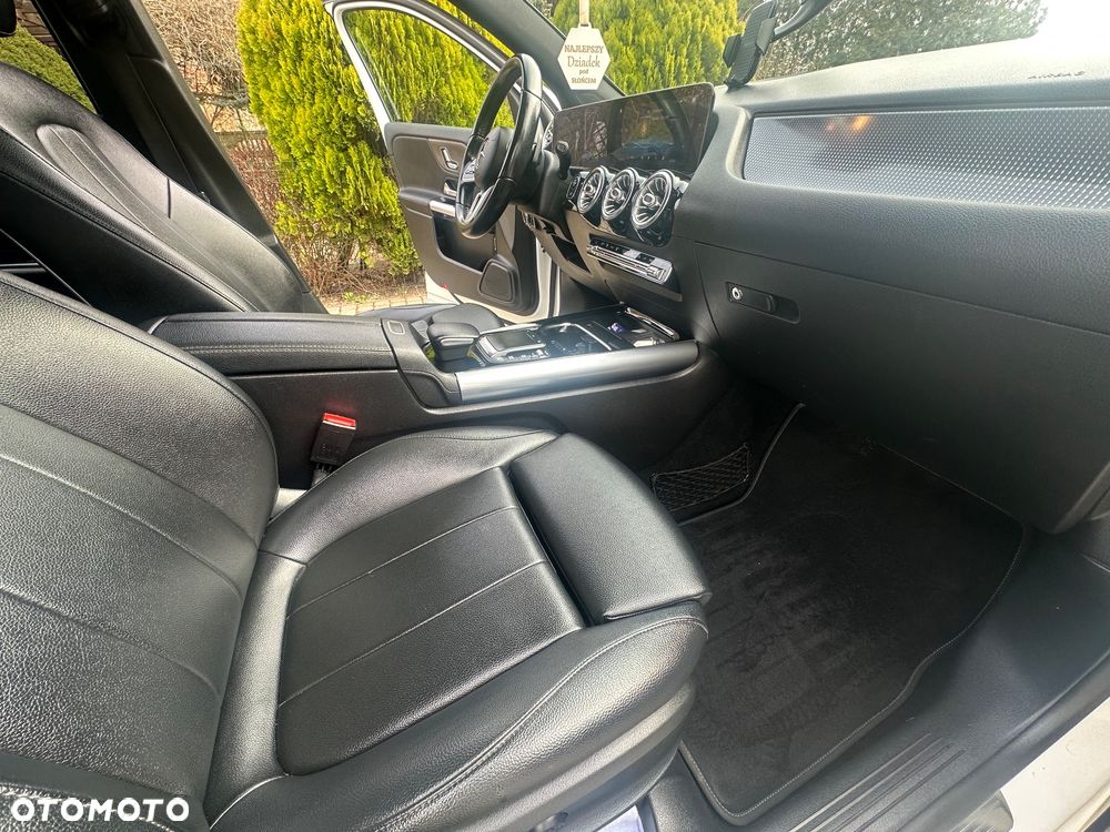 Mercedes-Benz GLA 250 4-Matic Edition 1 - 18