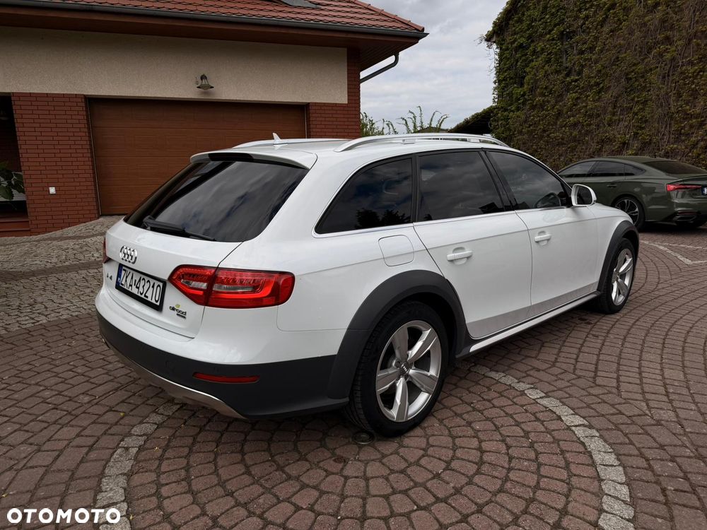 Audi A4 Allroad 2.0 TDI DPF S tronic - 3