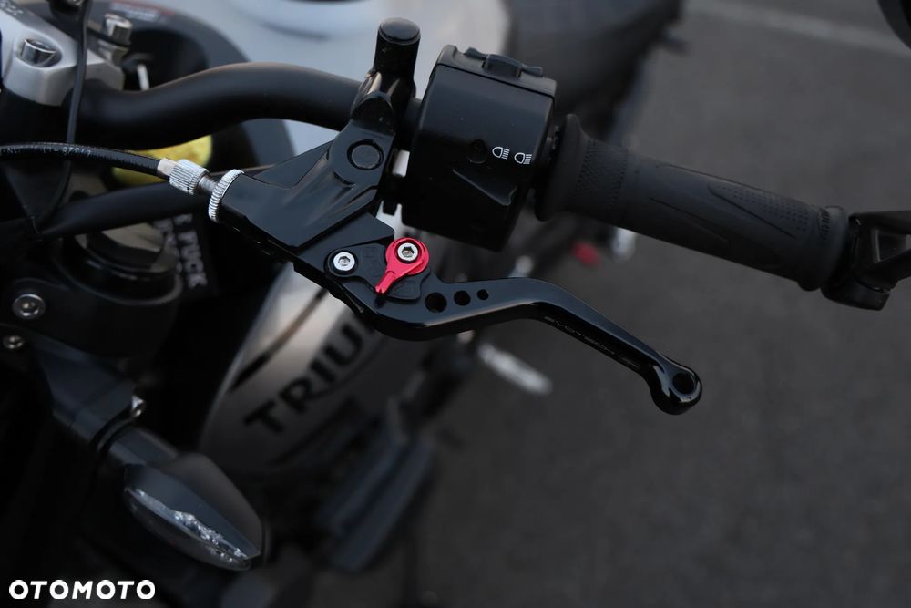 Triumph Trident - 13