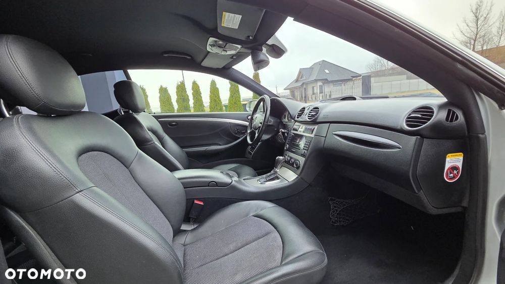 Mercedes-Benz CLK - 29