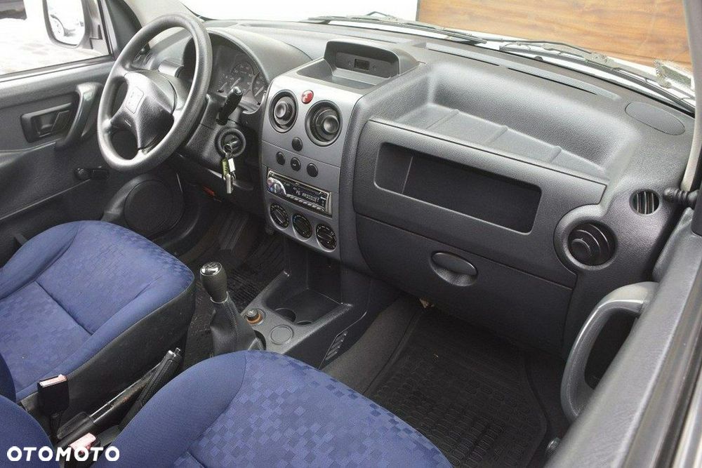 Peugeot Partner - 13