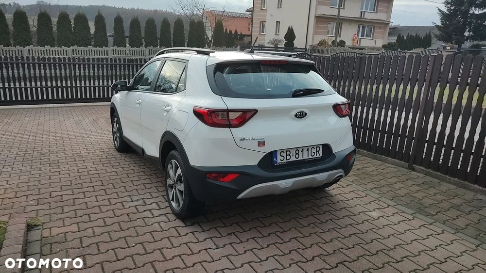 Kia Stonic 1.2 L Business Line - 6