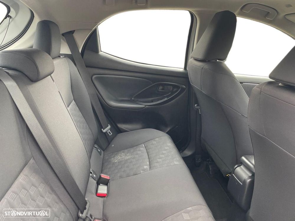 Toyota Yaris - 7
