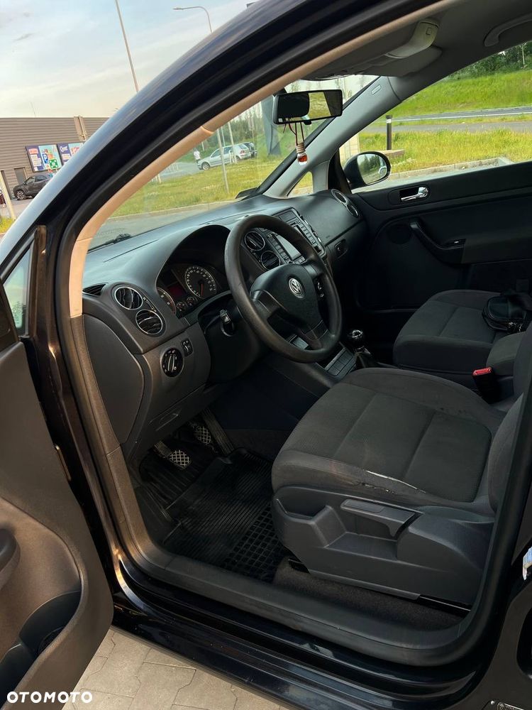 Volkswagen Golf - 24