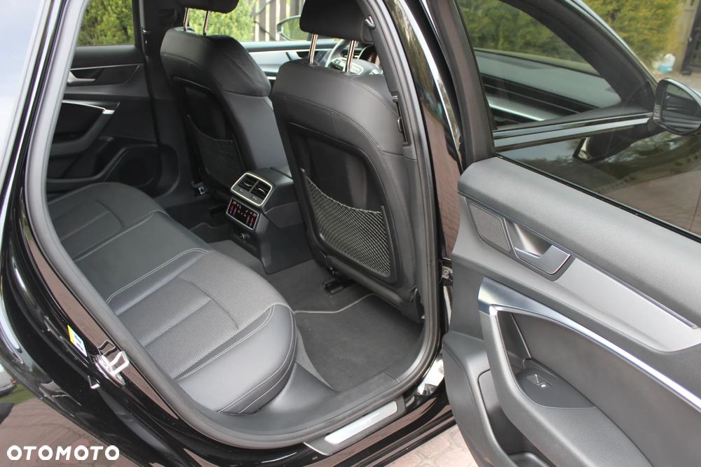 Audi A6 Avant 40 TDI quattro S tronic S line - 14