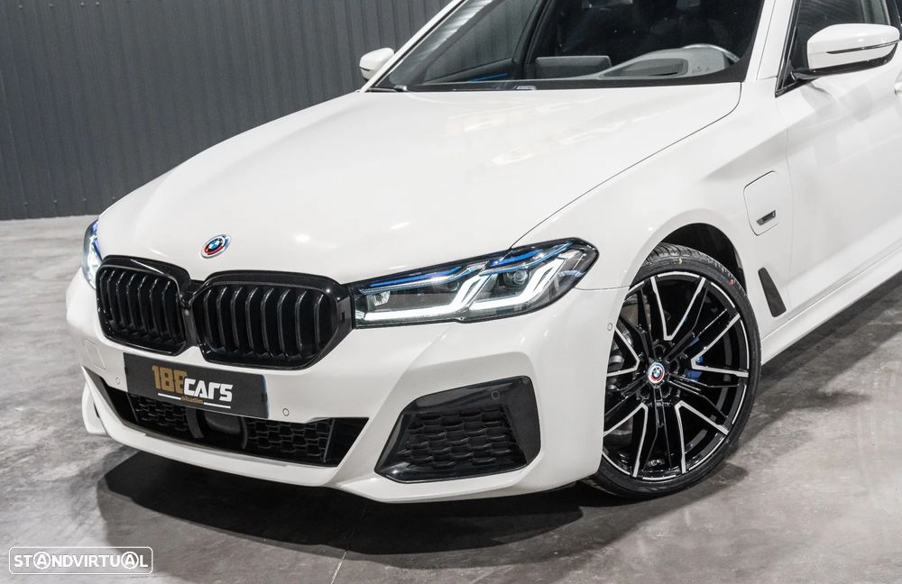 BMW 530 e Pack Desportivo M - 36