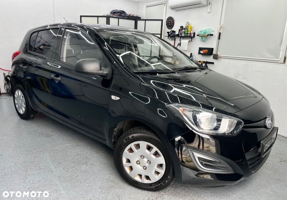 Hyundai i20 - 12