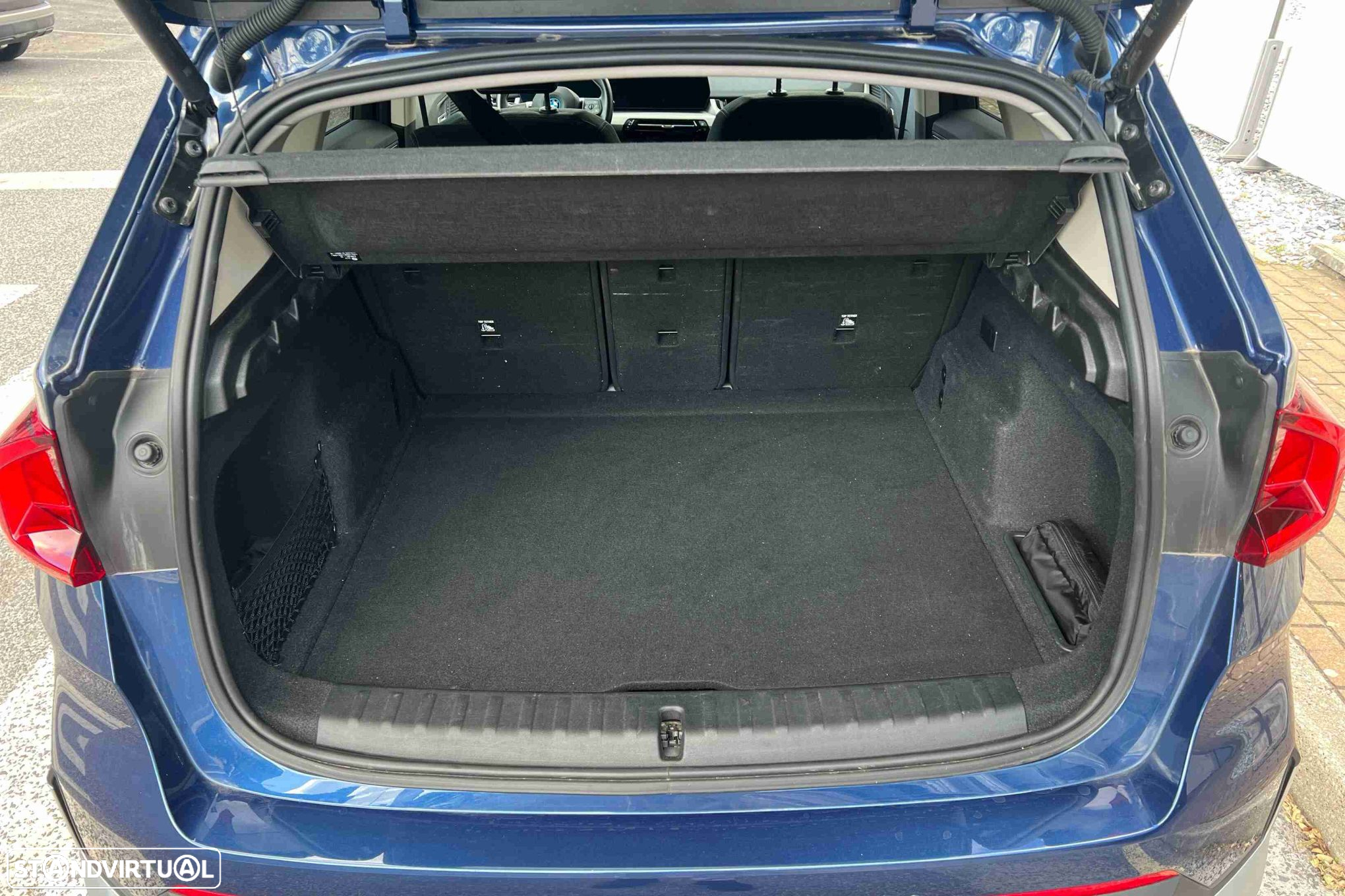 BMW iX1 xDrive30 - 11