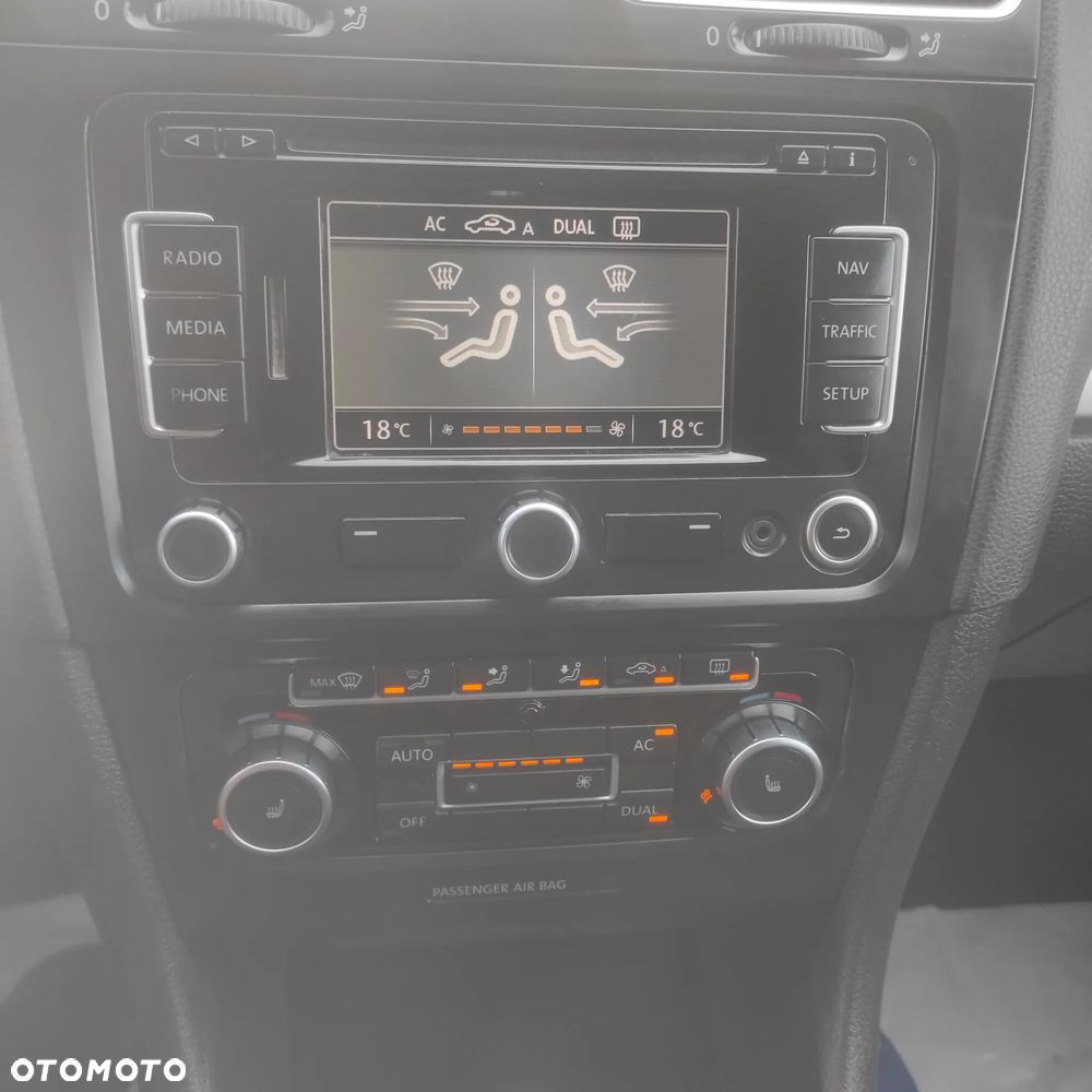 Volkswagen Golf - 19