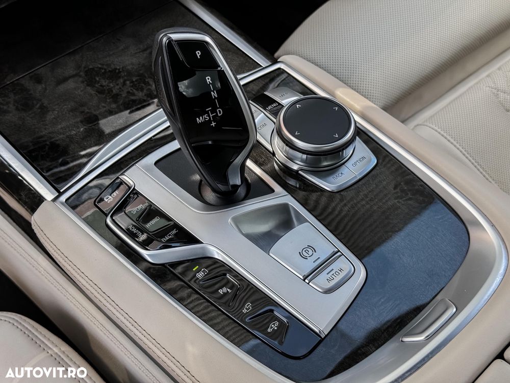 BMW Seria 7 745Le xDrive AT PHEV - 18
