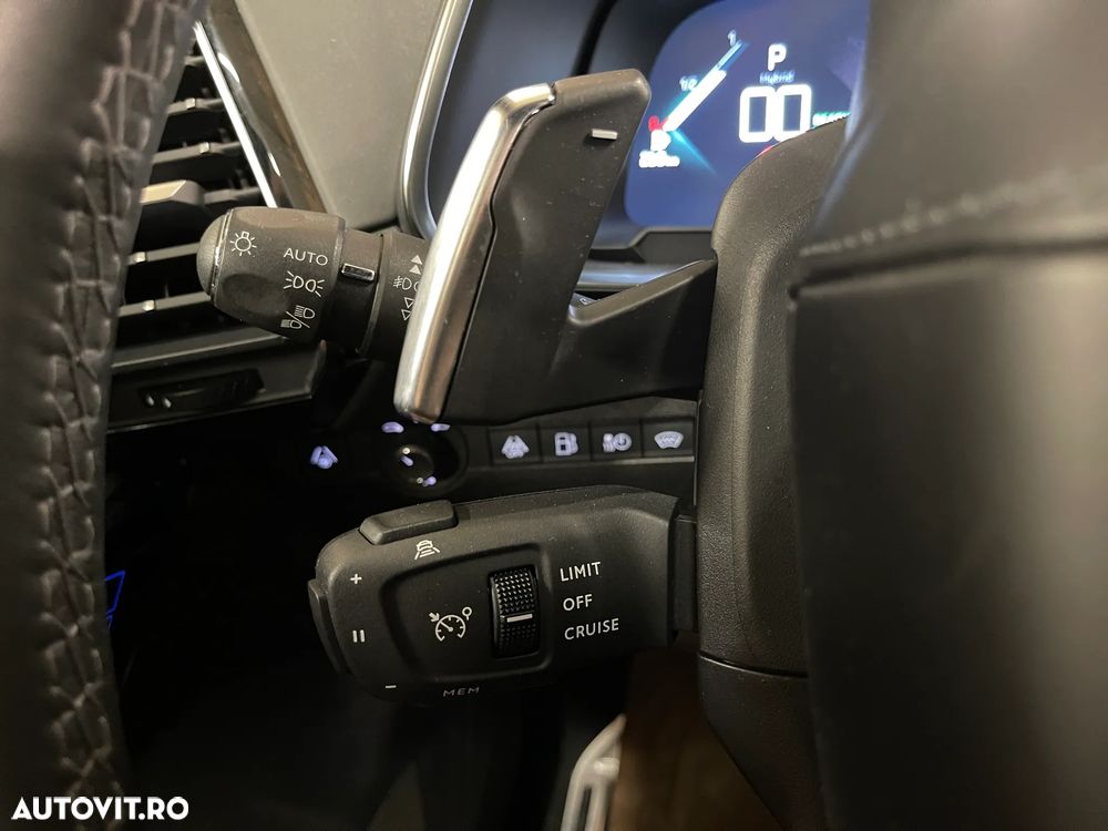 DS Automobiles DS 7 Crossback 1.6 PHeV AWD 300 EAT8 OPERA - 33