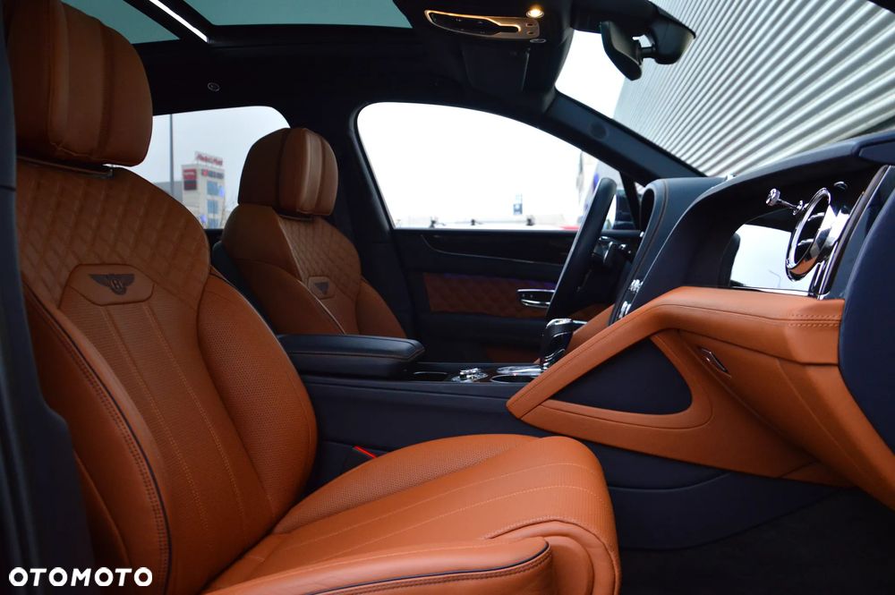 Bentley Bentayga V8 - 22