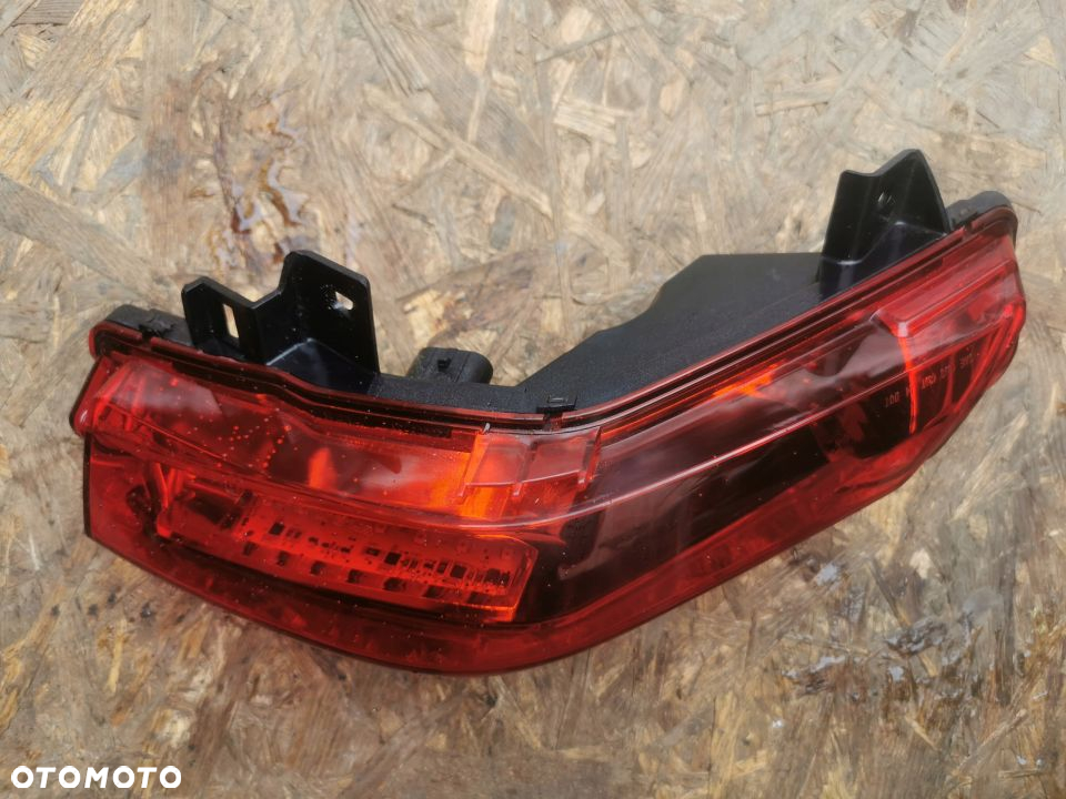 Lampa lewa tył Piaggio MP3 500 350 HPE 19r - 4