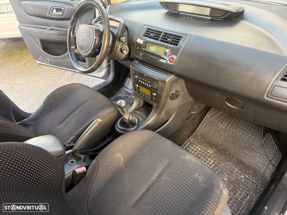 Citroën C4 1.6 HDi SX - 14