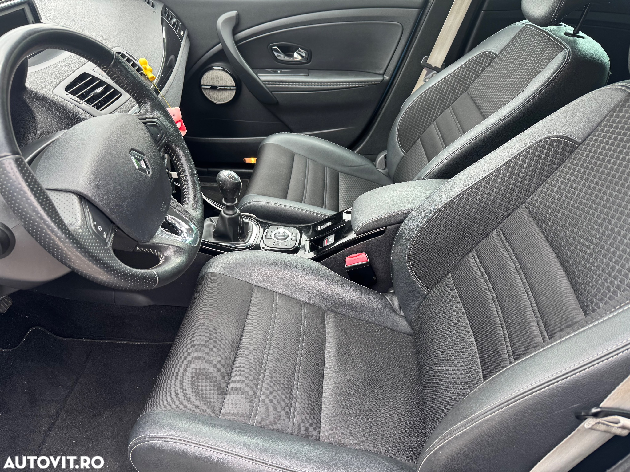 Renault Megane ENERGY TCe 130 BOSE EDITION - 7