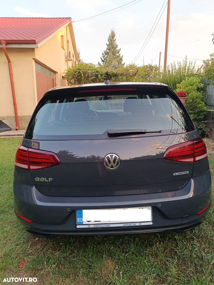 Volkswagen Golf - 4