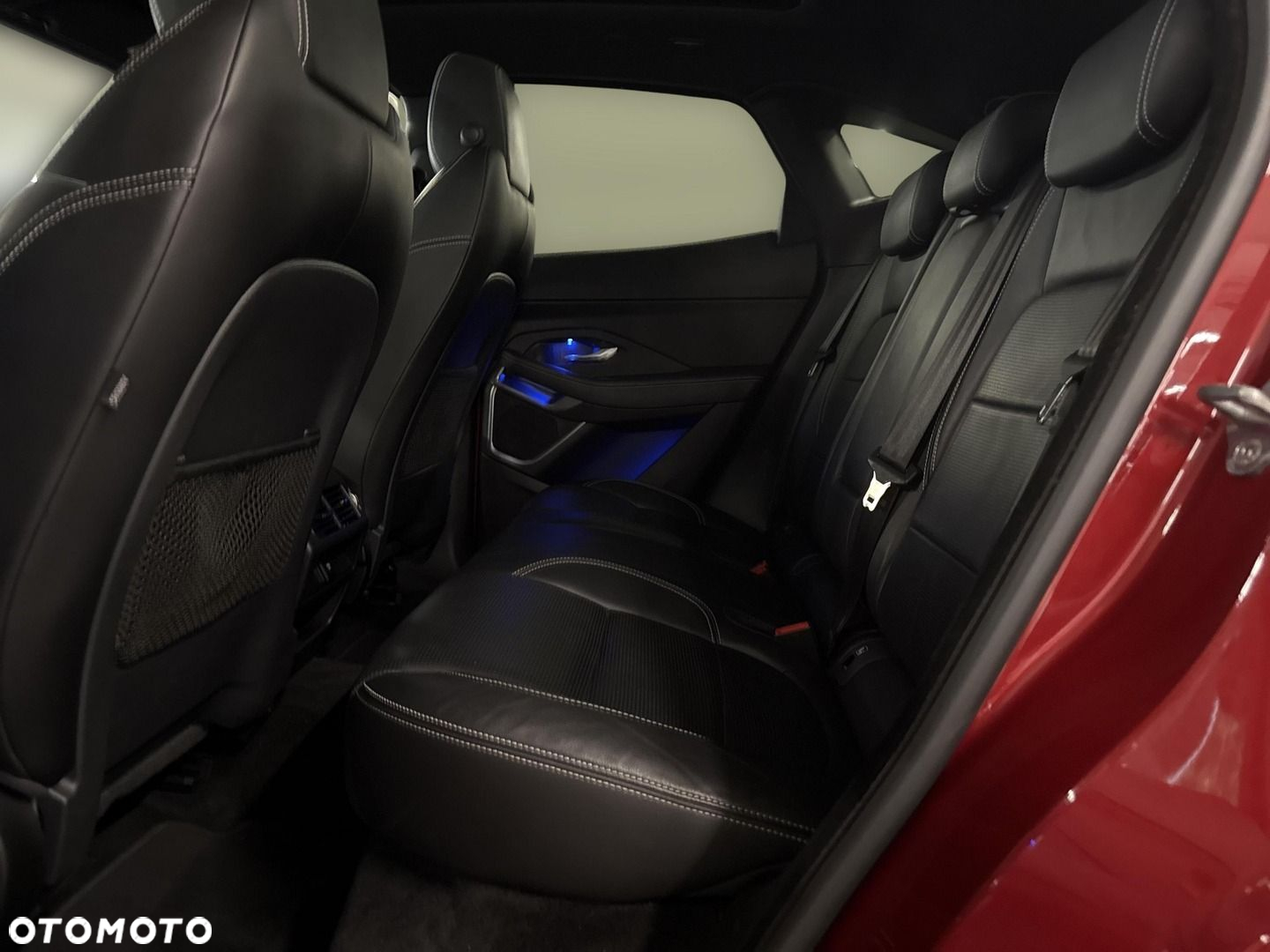 Jaguar E-Pace 2.0 i4P AWD R-Dynamic - 25