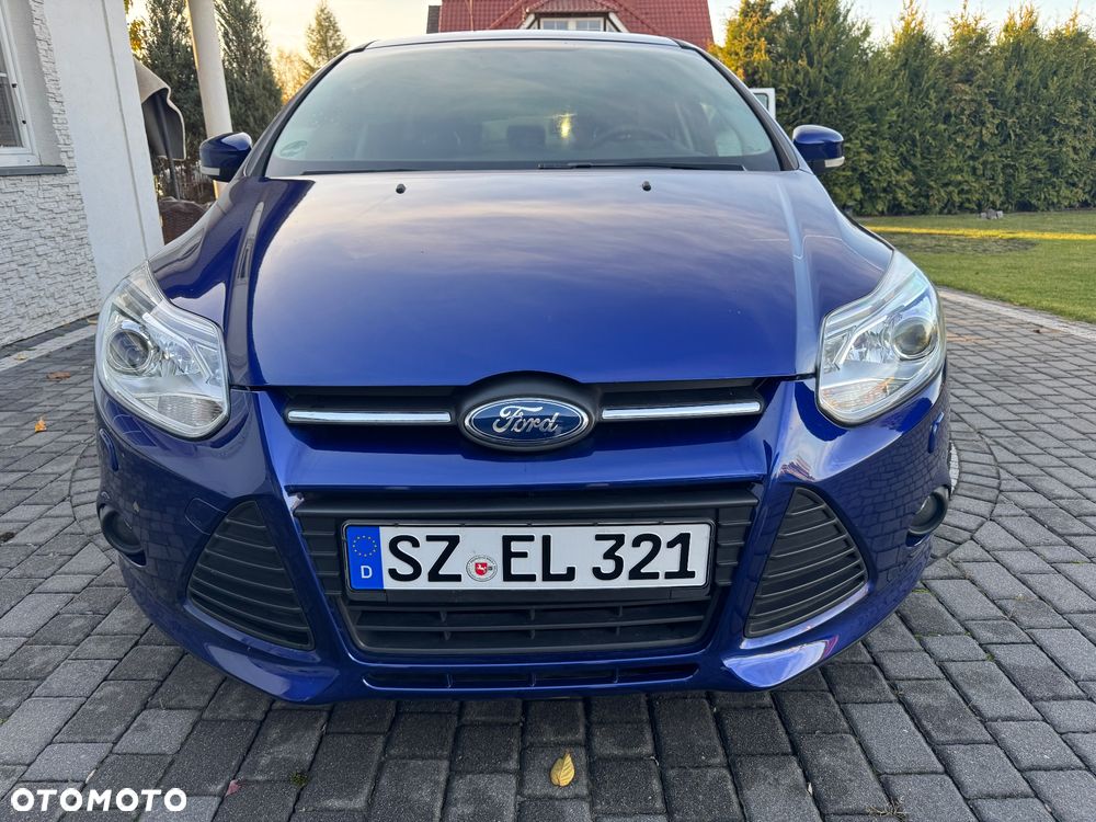 Ford Focus Turnier 1.0 EcoBoost Hybrid TITANIUM - 3