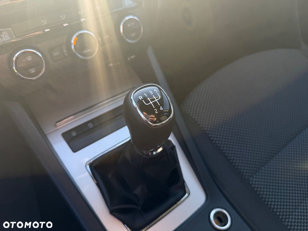 Skoda Octavia 1.6 TDI Edition - 19