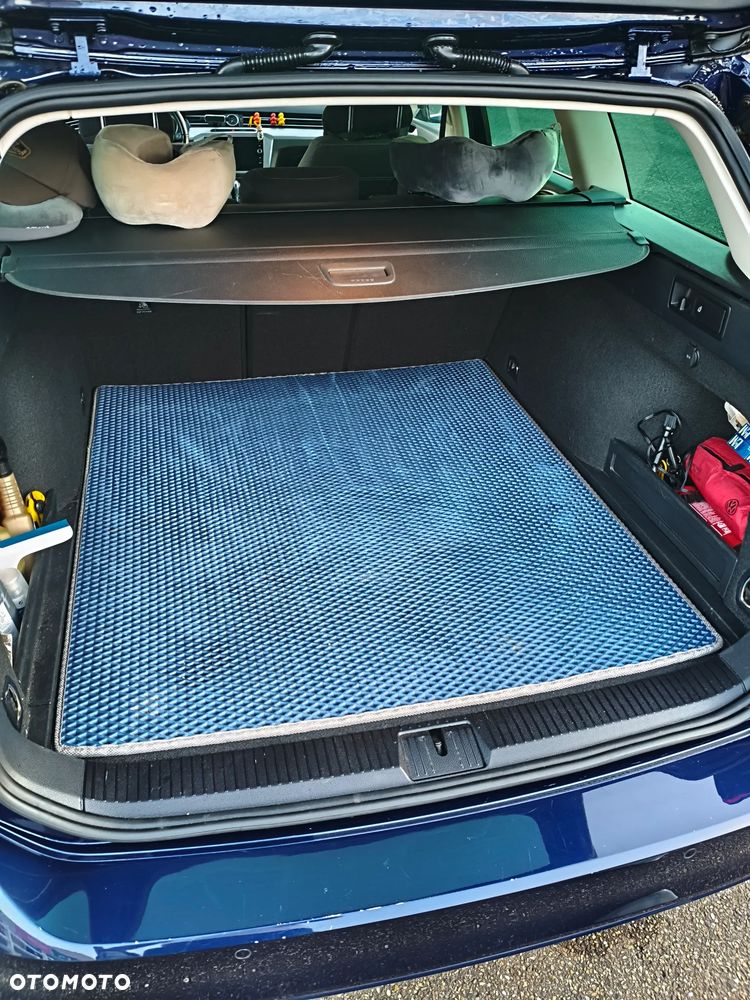 Volkswagen Passat - 2