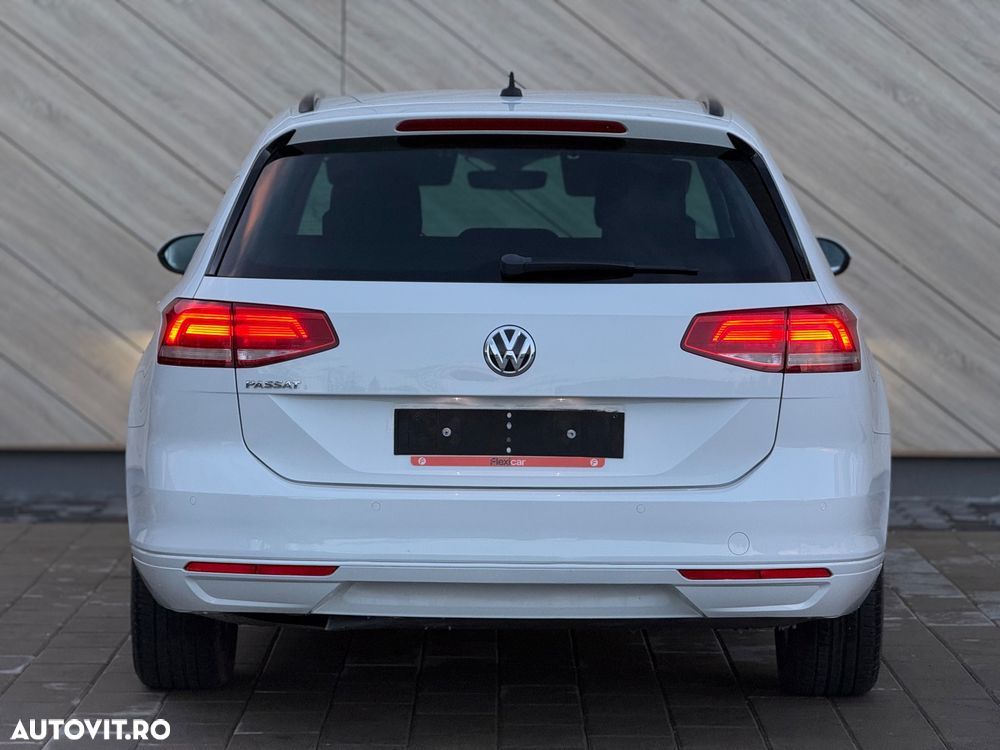 Volkswagen Passat 2.0 TDI (BlueMotion Technology) Comfortline - 13