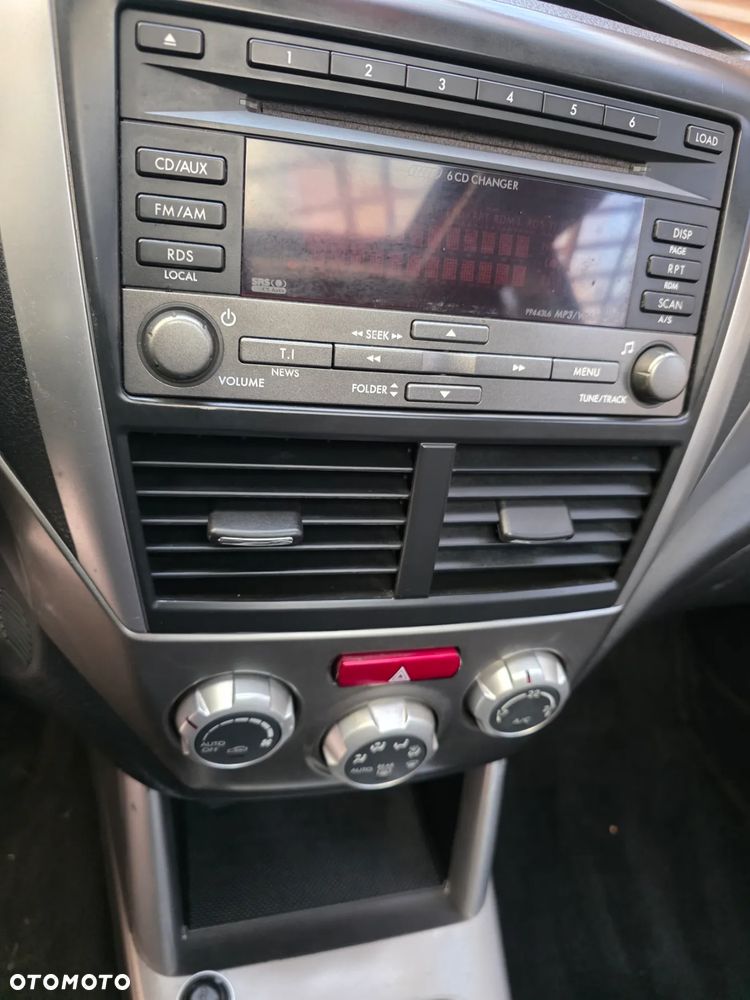 Subaru Forester 2.0D XE NAV Euro5 - 25