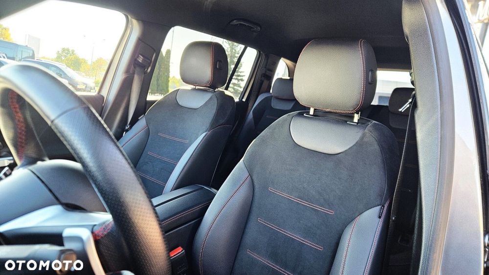 Mercedes-Benz GLB 220 mHEV 4-Matic AMG Line 8G-DCT - 11