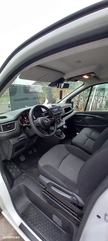 Renault Trafic 2.0 Blue dCi 150 S&S L2 8+1 Zen - 4